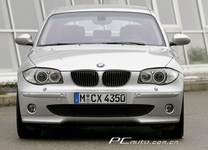 R BMW 130i DƬ D 