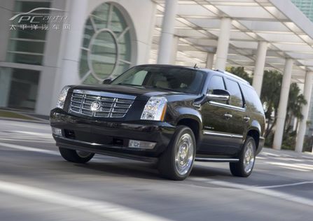 P Cadillac Escalade ESV DƬ D 