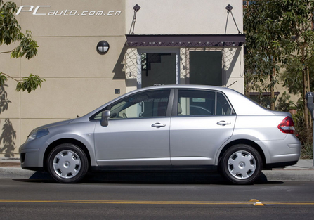 ծa(chn) Nissan Versa DƬ D 