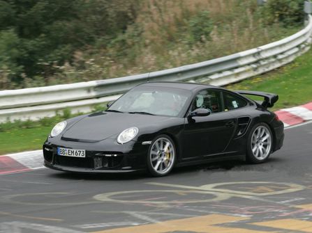 r 911 GT2 DƬ D 